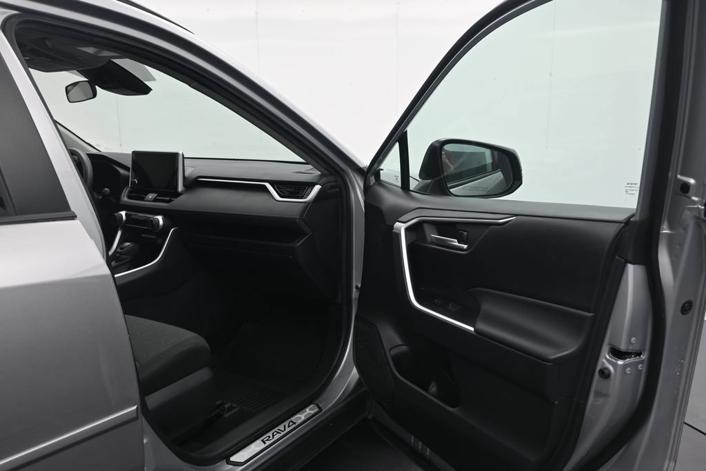 Used 2023 Toyota RAV4 XLE w/ Protection Package (TMS) FWD image 17