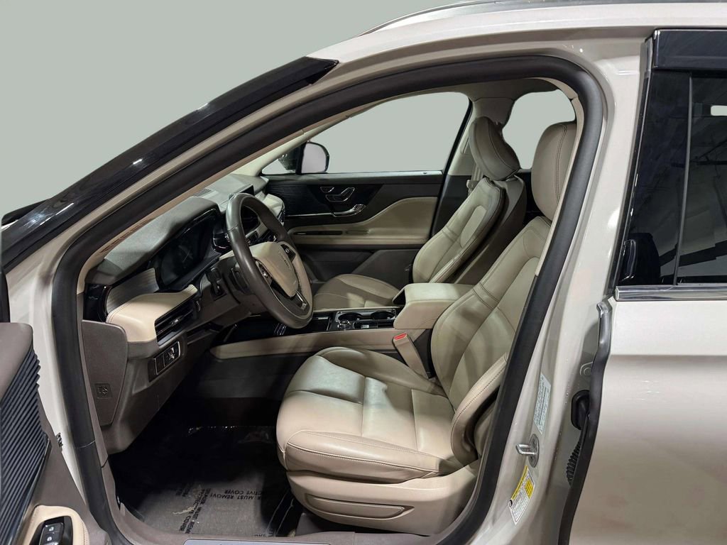 Certified 2021 Lincoln Corsair AWD w/ Equipment Group 101A image 5
