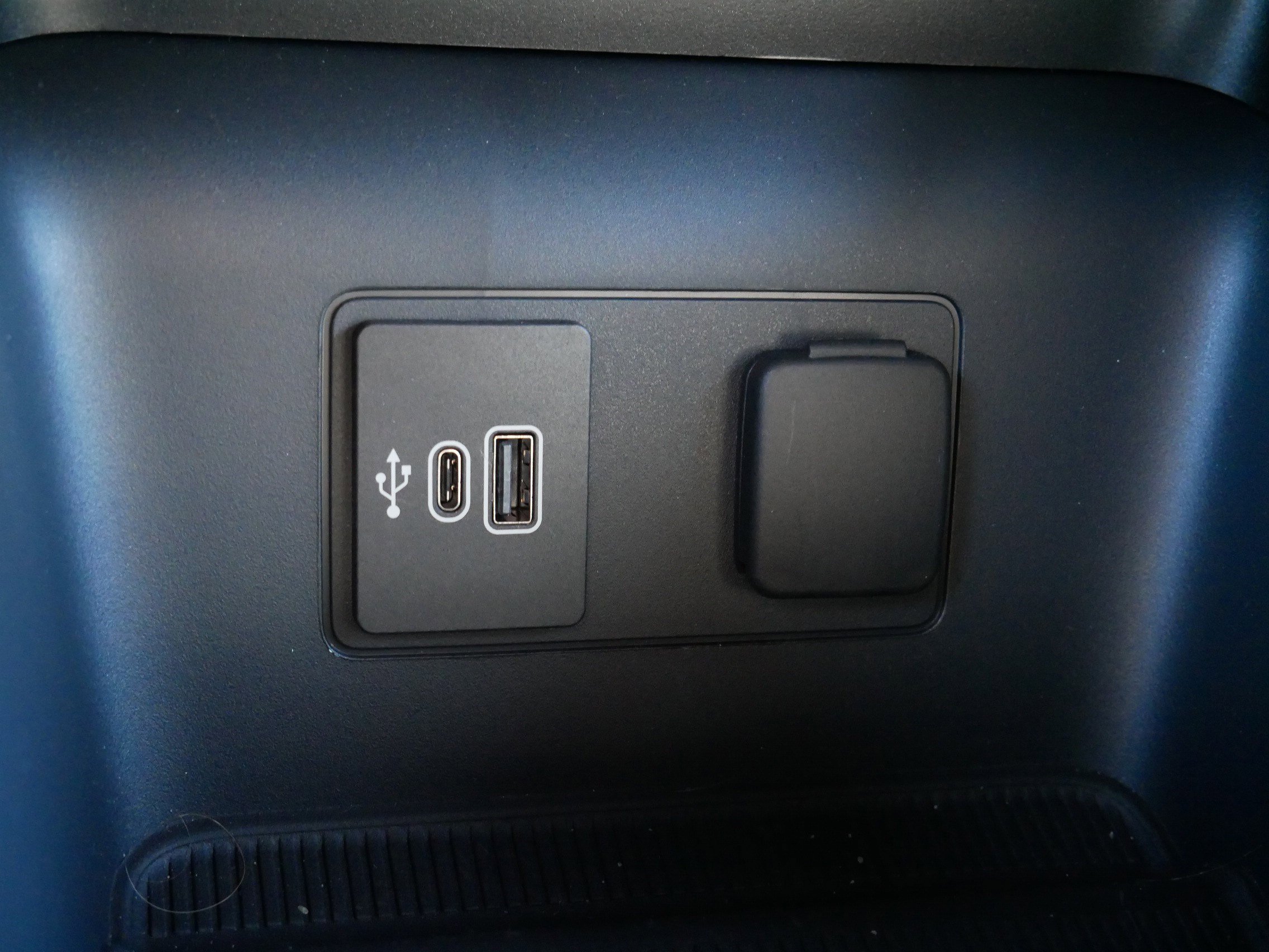 Used 2026 Ford Explorer ST w/ Sun And Sound Package AWD/4WD image 32