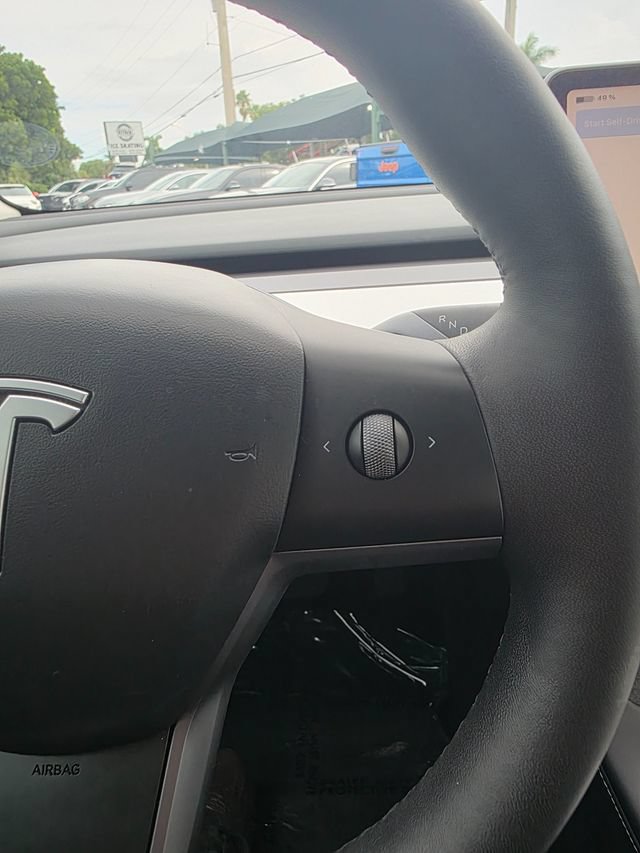 Used 2023 Tesla Model 3 Standard Range RWD image 16