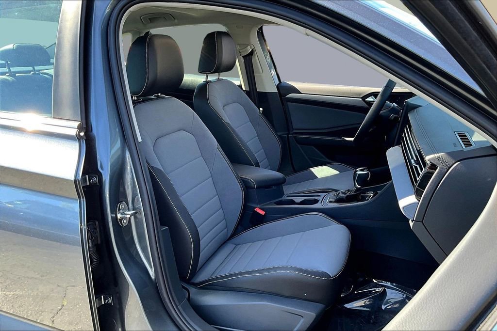 New 2026 Volkswagen Jetta SE image 27
