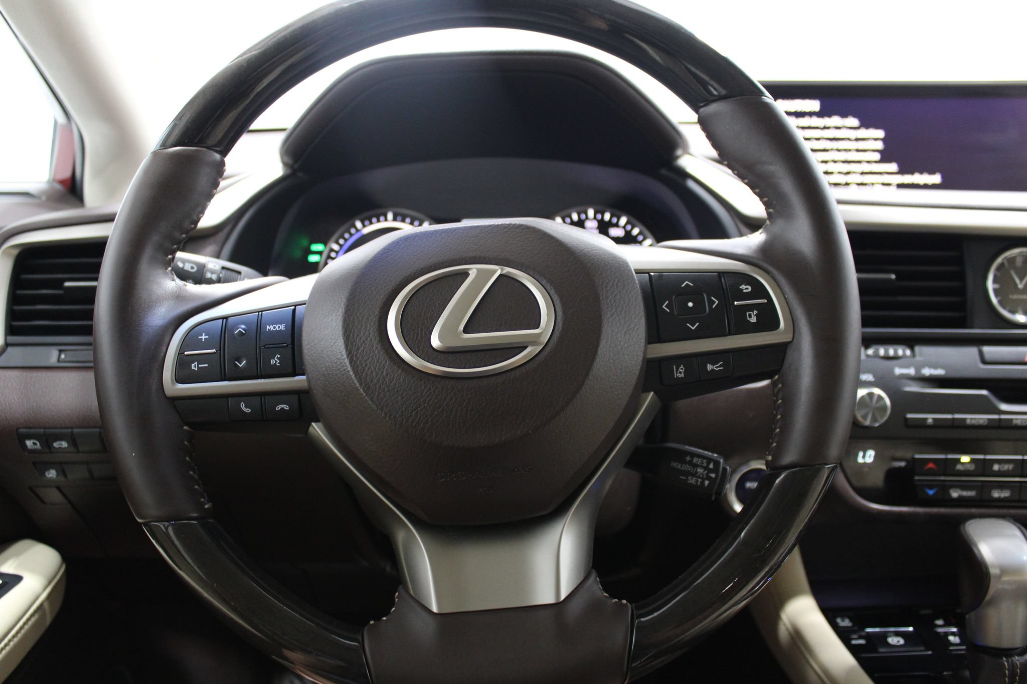 Used 2016 Lexus RX 450h AWD w/ Luxury Package image 30