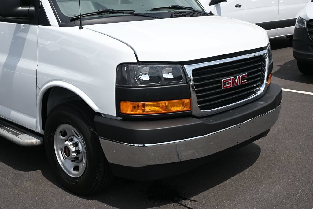 Used 2024 GMC Savana 2500 w/ Driver Convenience Package RWD image 28