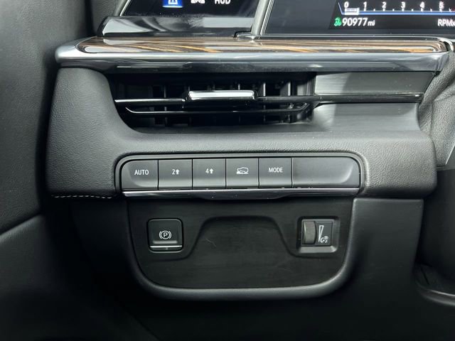 Certified 2021 Cadillac Escalade Premium Luxury w/ LPO, Illumination Package image 18