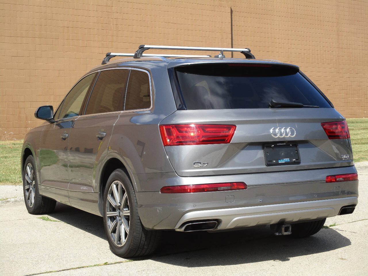Used 2017 Audi Q7 3.0T Prestige AWD/4WD image 36