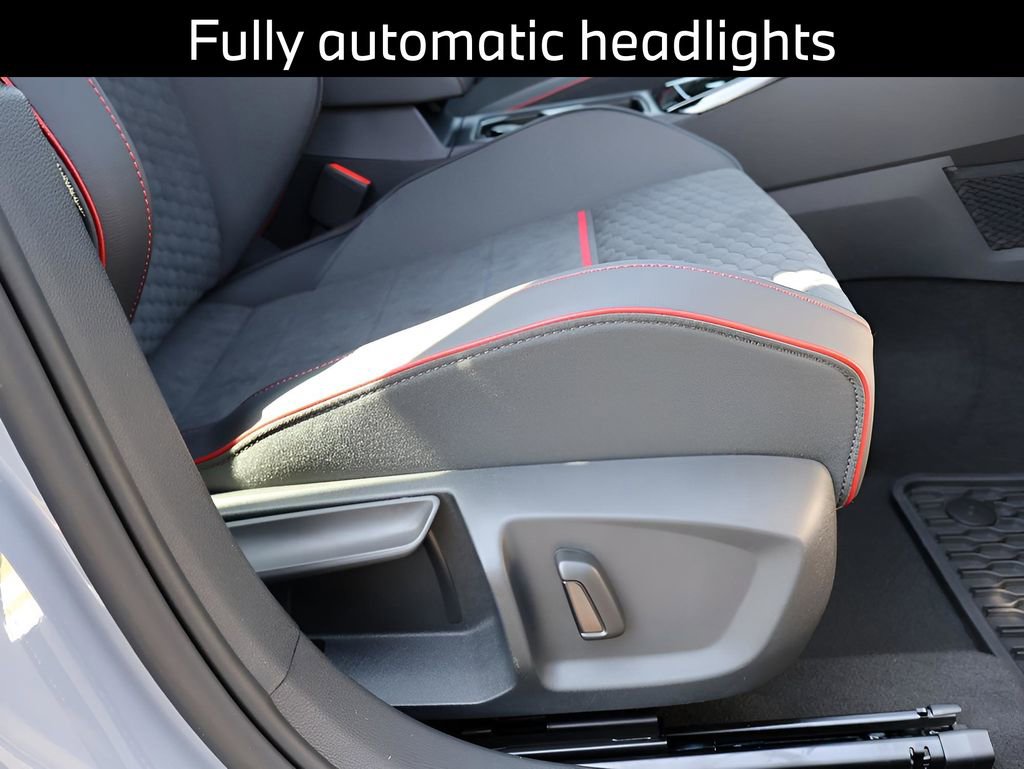 Used 2025 Volkswagen GTI SE image 13