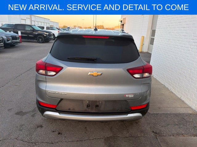 Used 2024 Chevrolet TrailBlazer LT w/ LT Cold Weather Package FWD image 11
