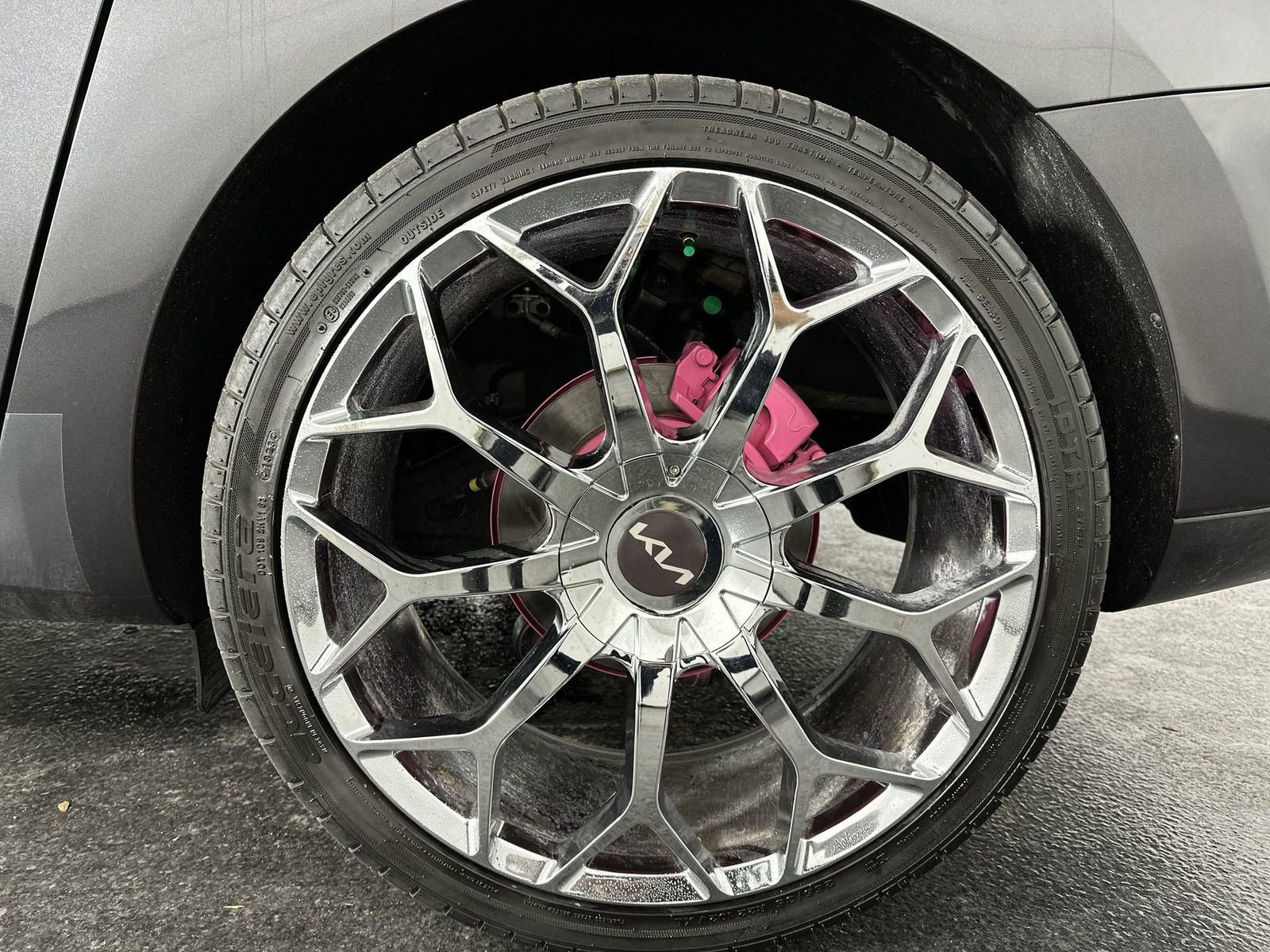 Used 2021 Kia Sedona LX image 10