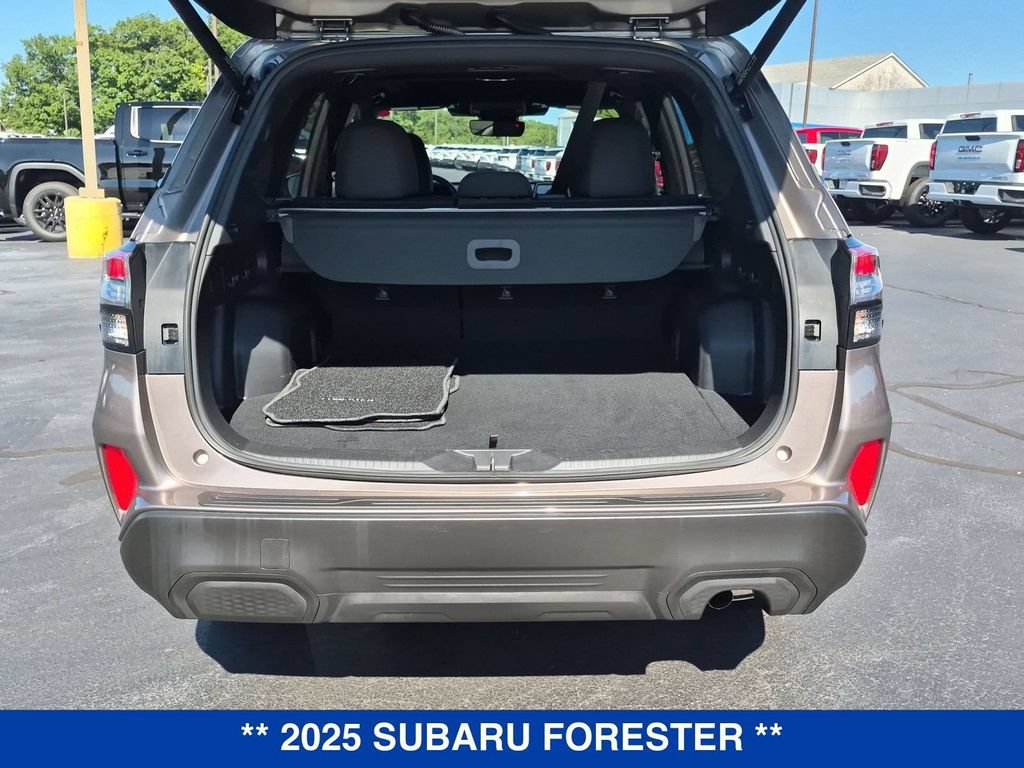 Used 2025 Subaru Forester Premium AWD/4WD image 28