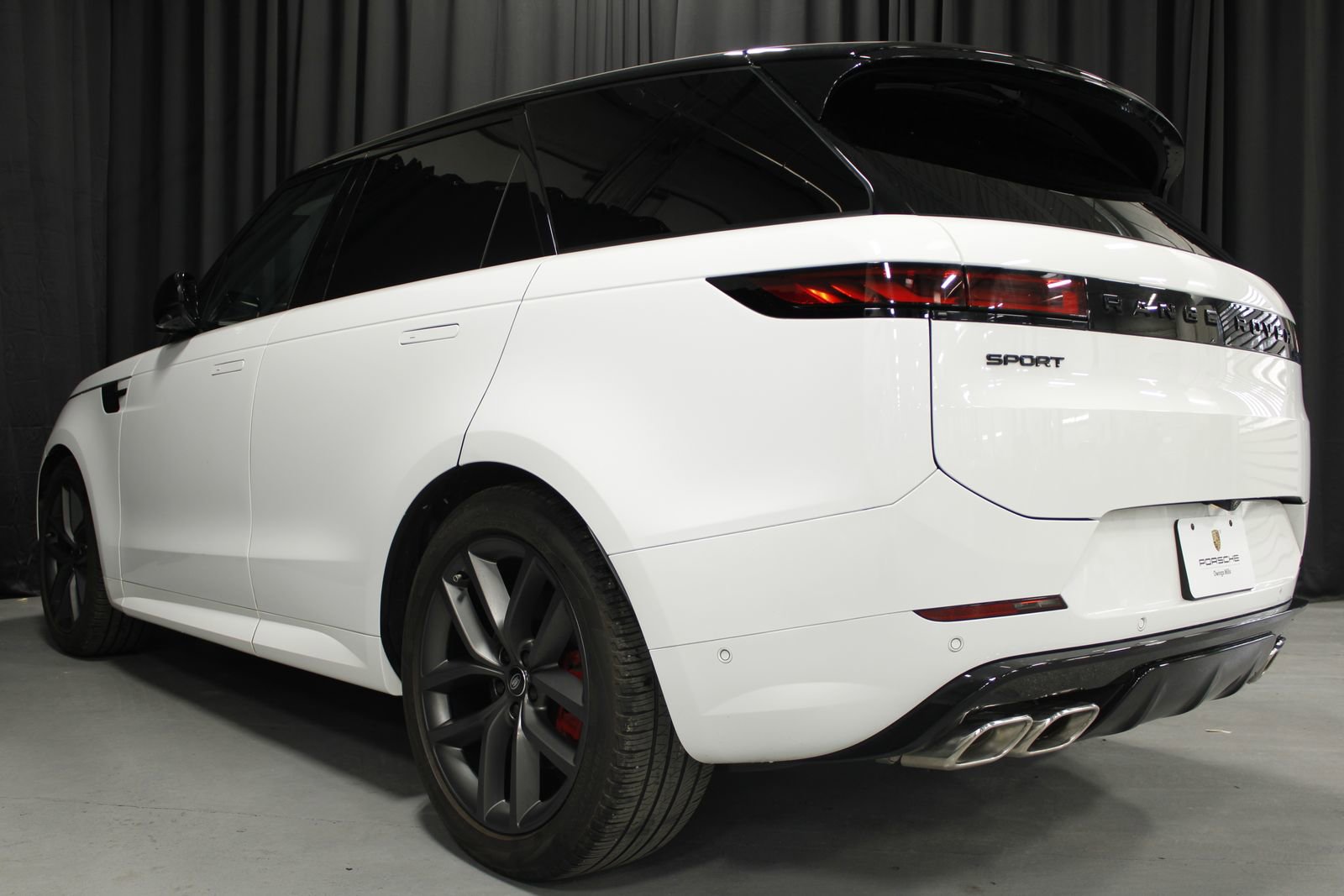 Used 2025 Land Rover Range Rover Sport Dynamic SE image 14