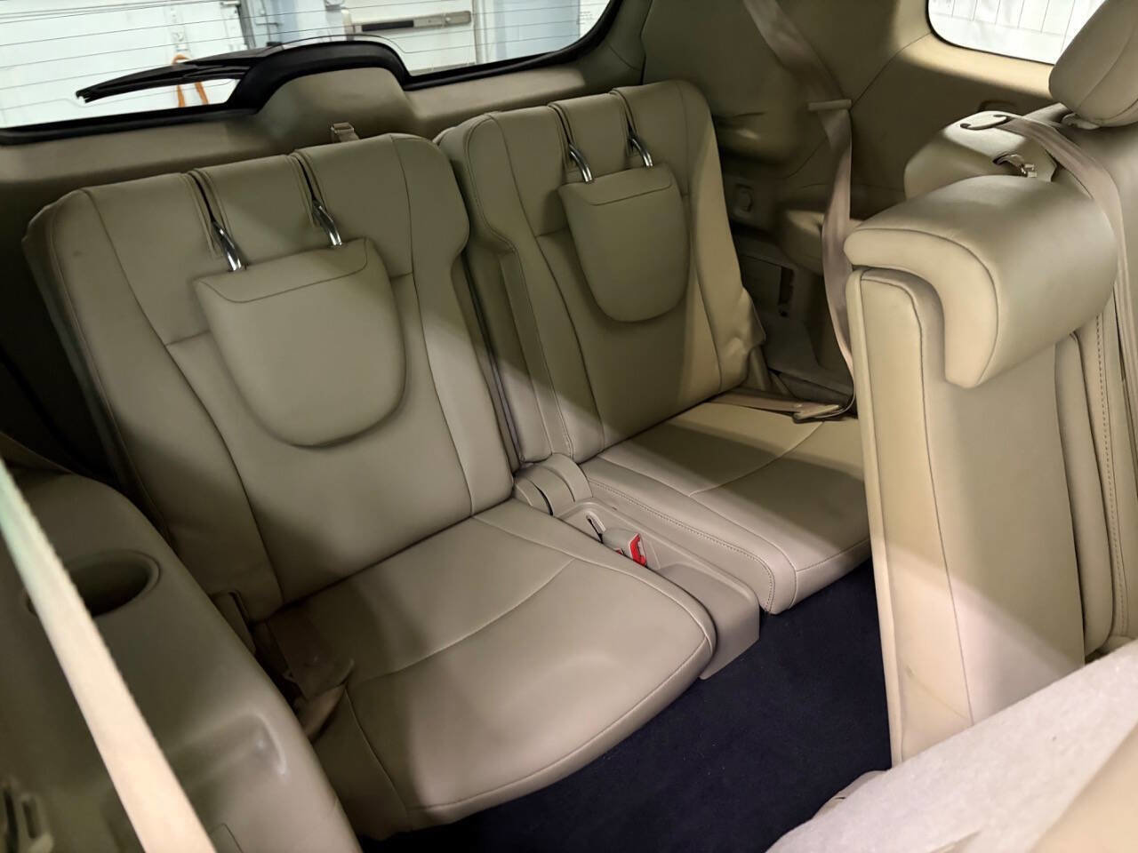 Used 2011 Toyota Highlander SE w/ Tow Pkg AWD/4WD image 32