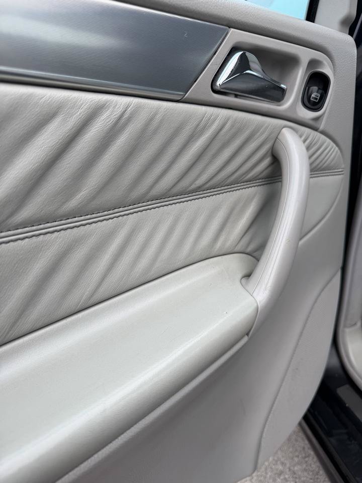 Used 2005 Mercedes-Benz C 55 AMG Sedan image 23