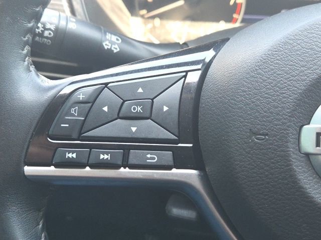 Used 2020 Nissan Altima 2.0 Platinum FWD image 35