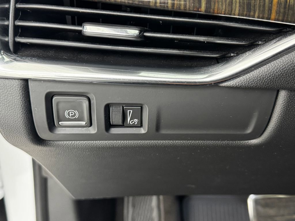 Used 2020 Cadillac XT4 Sport image 28