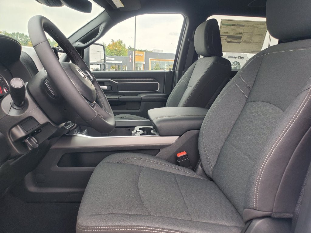 New 2027 RAM 3500 Big Horn AWD/4WD image 5