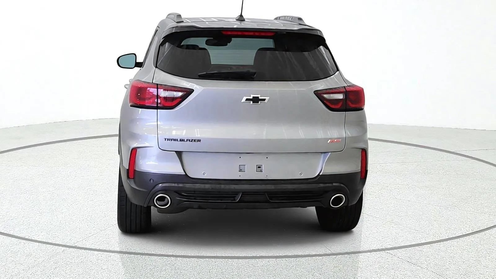 Used 2025 Chevrolet TrailBlazer RS w/ Convenience Package FWD image 8