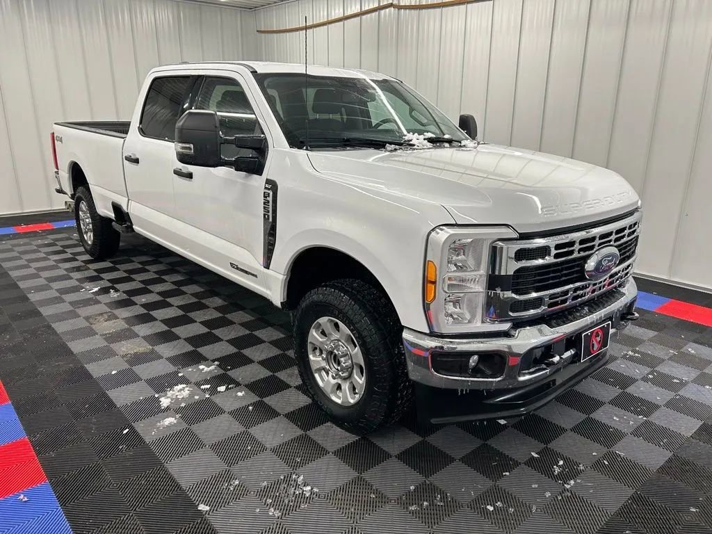 Used 2023 Ford F250 XLT image 2