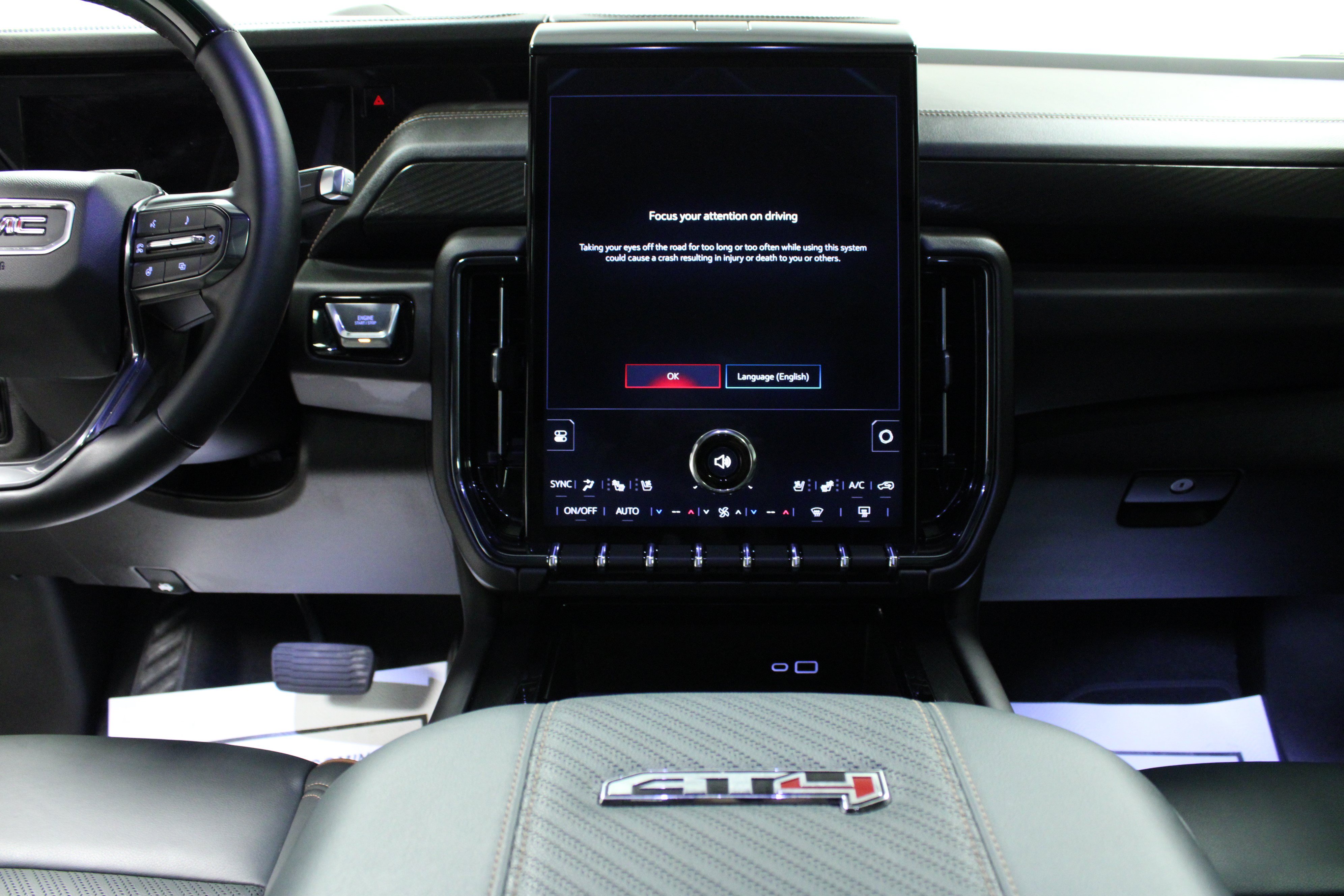 Used 2026 GMC Yukon AT4 w/ AT4 Premium Plus Package AWD/4WD image 20
