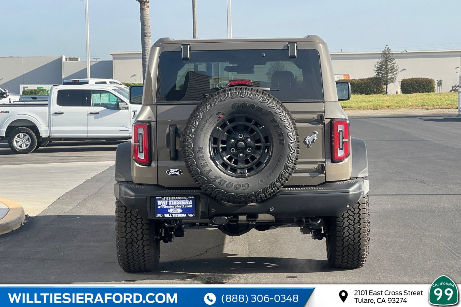 New 2026 Ford Bronco Badlands image 8