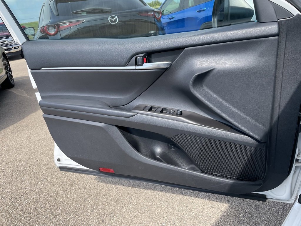 Used 2023 Toyota Camry SE image 43