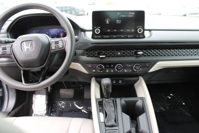 Used 2023 Honda Accord EX image 12