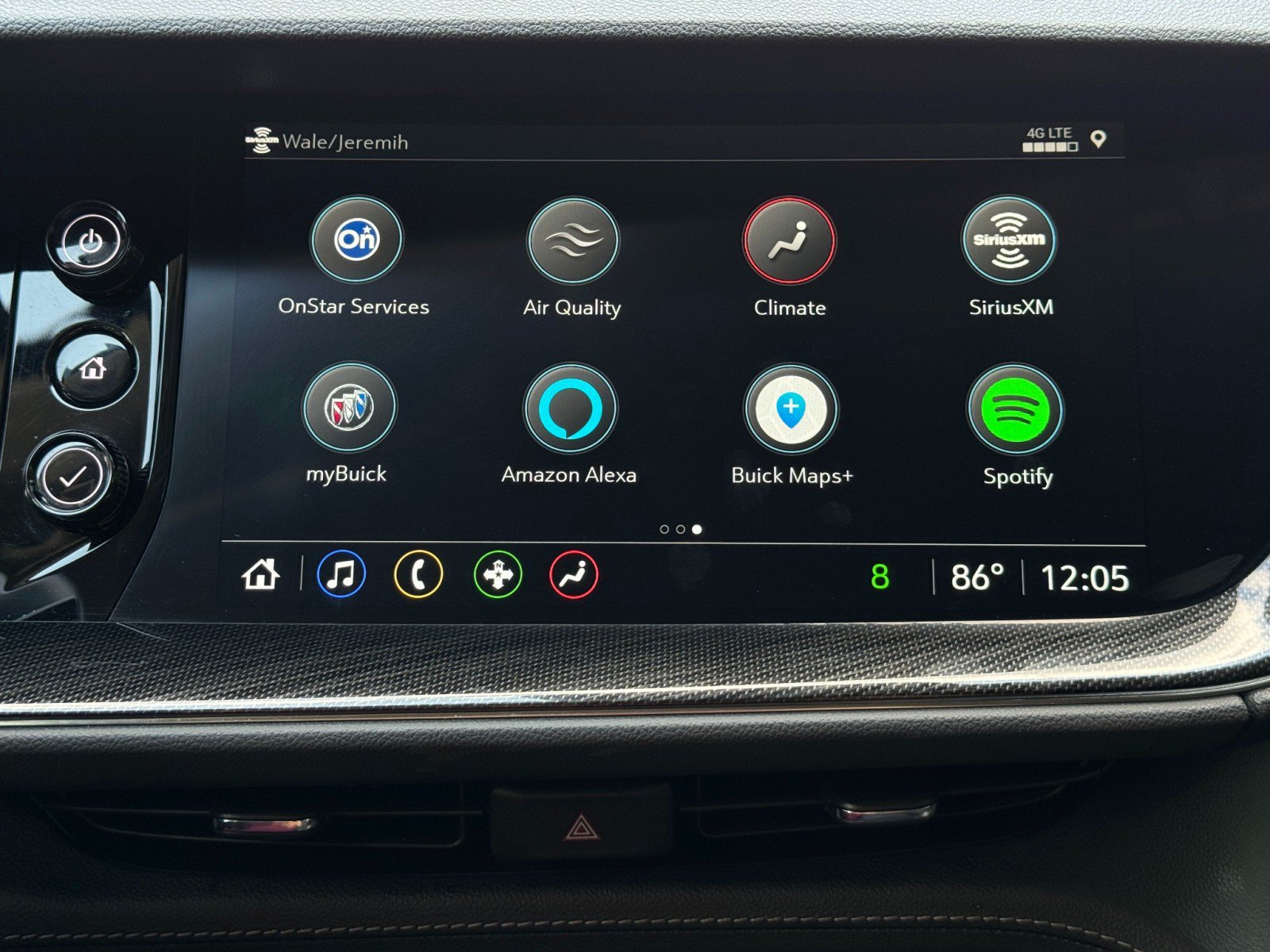 Used 2022 Buick Envision Preferred FWD image 25