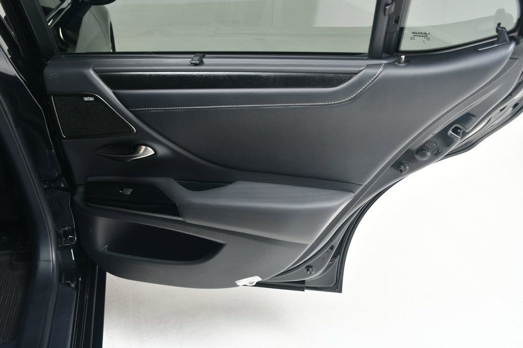 Used 2022 Lexus ES 350 Ultra Luxury image 25