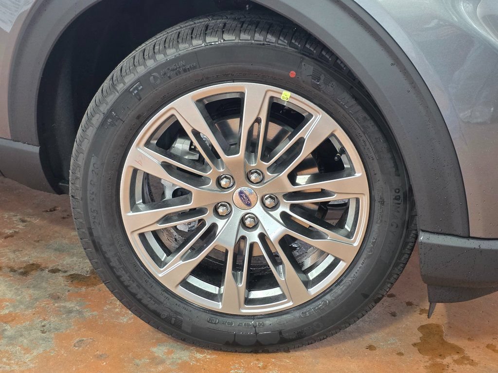 New 2026 Ford Explorer Platinum RWD image 11