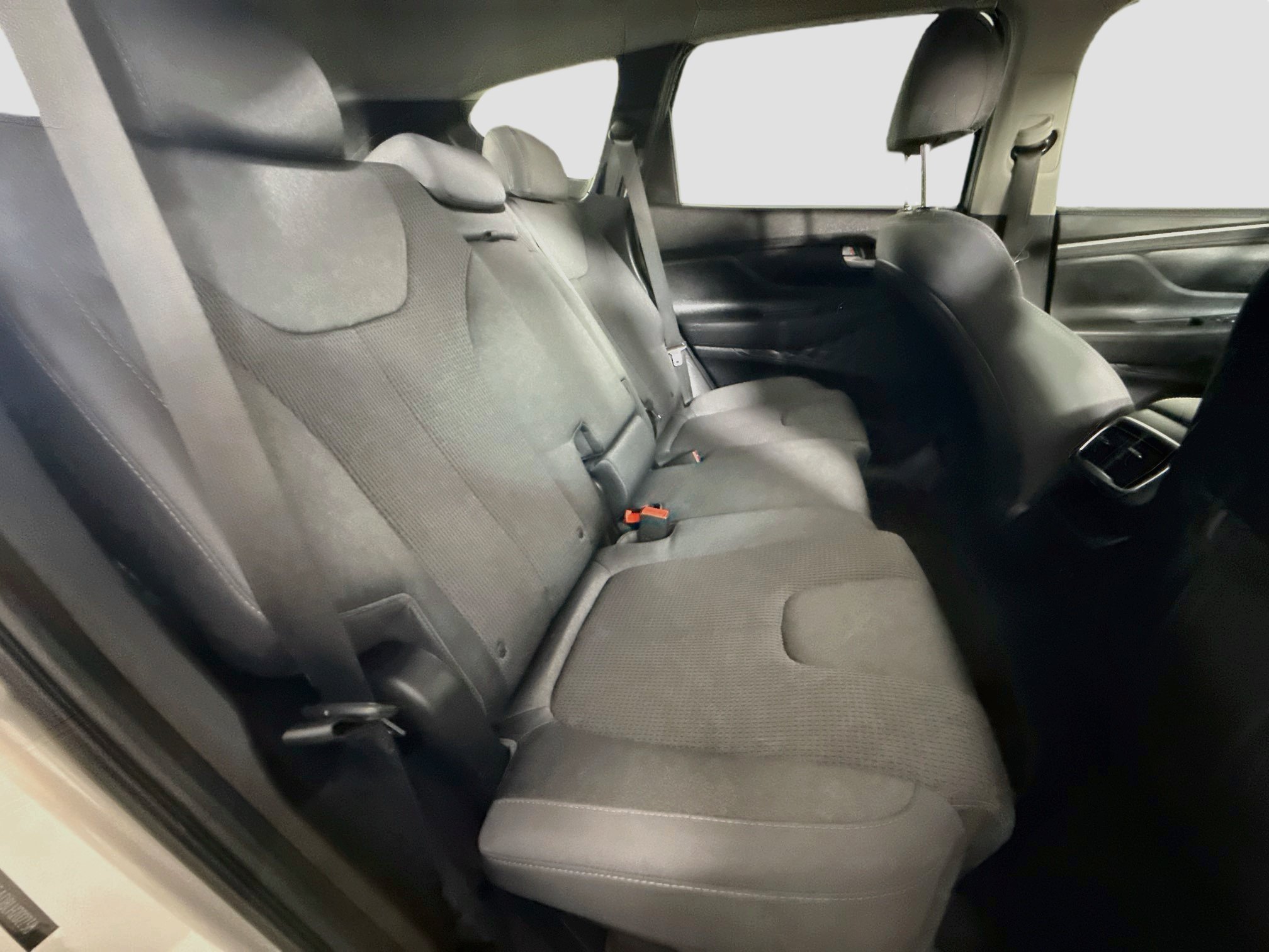 Used 2020 Hyundai Santa Fe SE AWD/4WD image 27