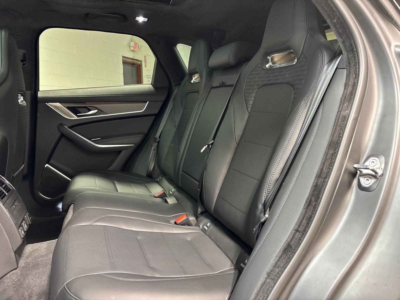 New 2026 Jaguar F-PACE SVR 575 Edition AWD/4WD image 29