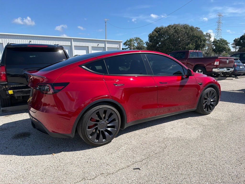 Used 2024 Tesla Model Y Performance AWD/4WD image 5