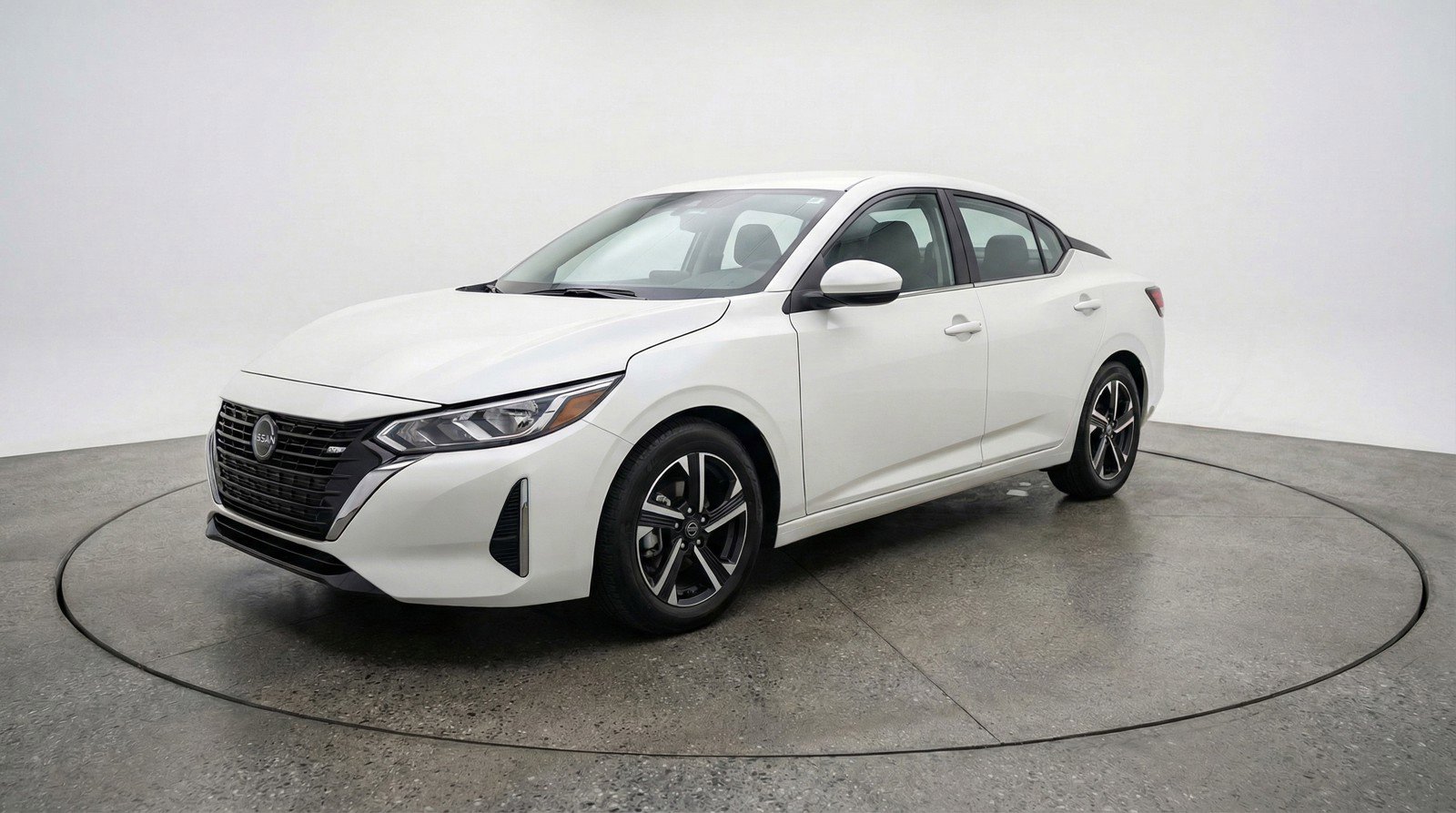 Used 2025 Nissan Sentra SV image 3