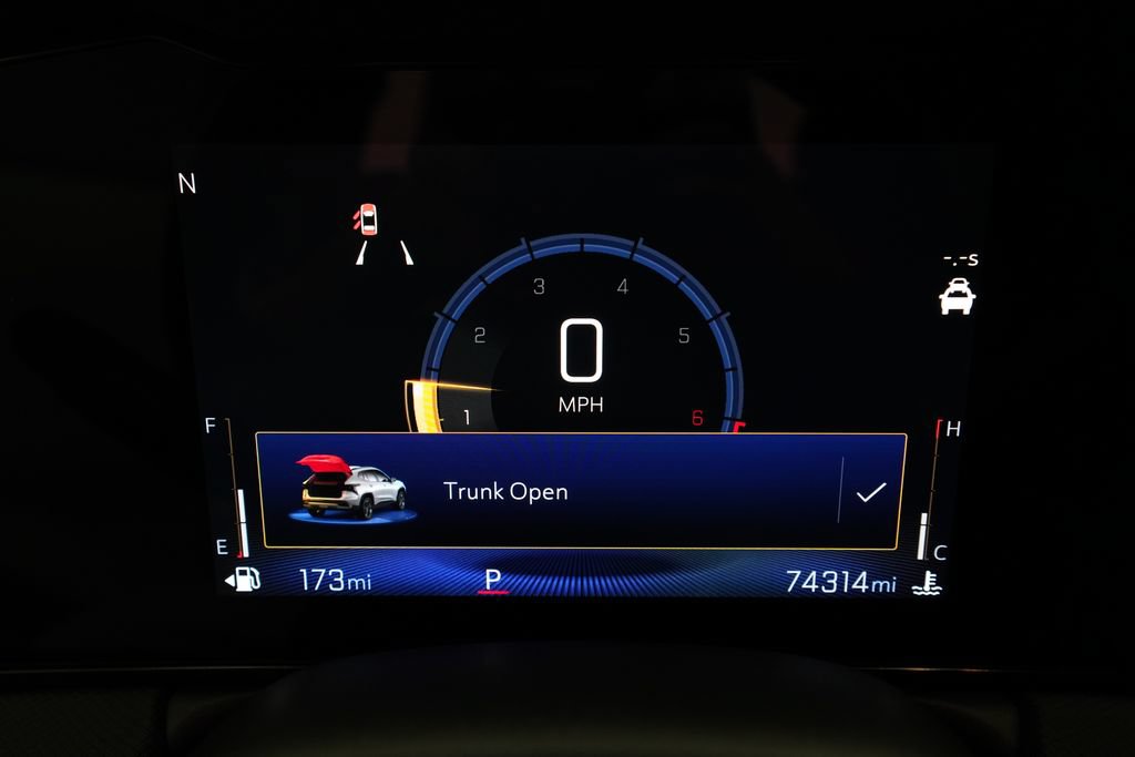 Used 2024 Chevrolet TrailBlazer RS w/ Convenience Package FWD image 2