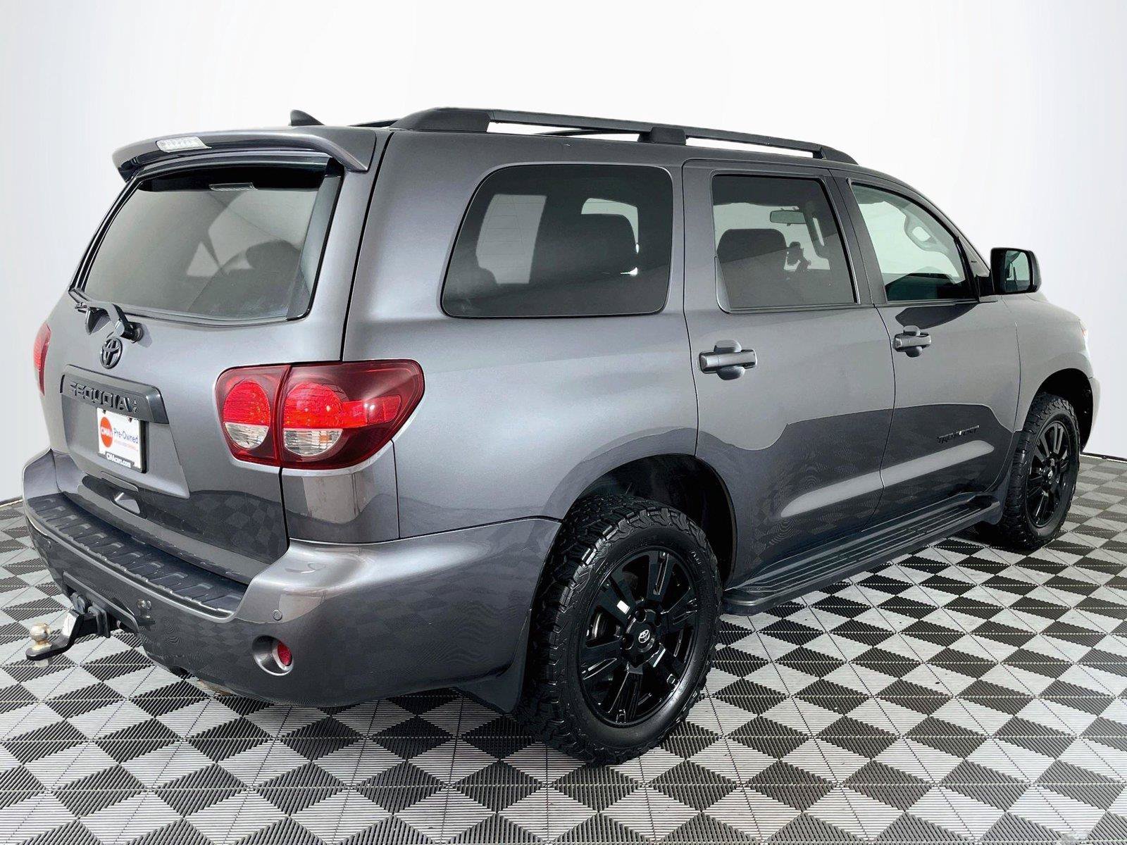 Used 2022 Toyota Sequoia TRD Sport AWD/4WD image 9