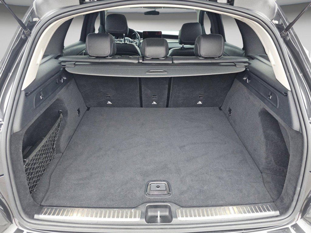 Used 2021 Mercedes-Benz GLC 300 image 26