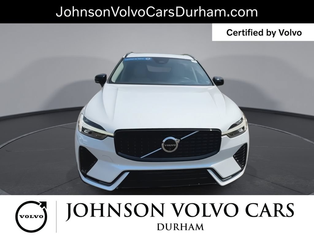 Certified 2024 Volvo XC60 T8 Ultimate w/ Protection Package Premier AWD/4WD image 3