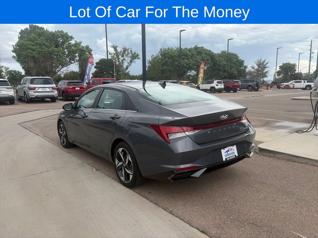 Used 2023 Hyundai Elantra Limited FWD image 7
