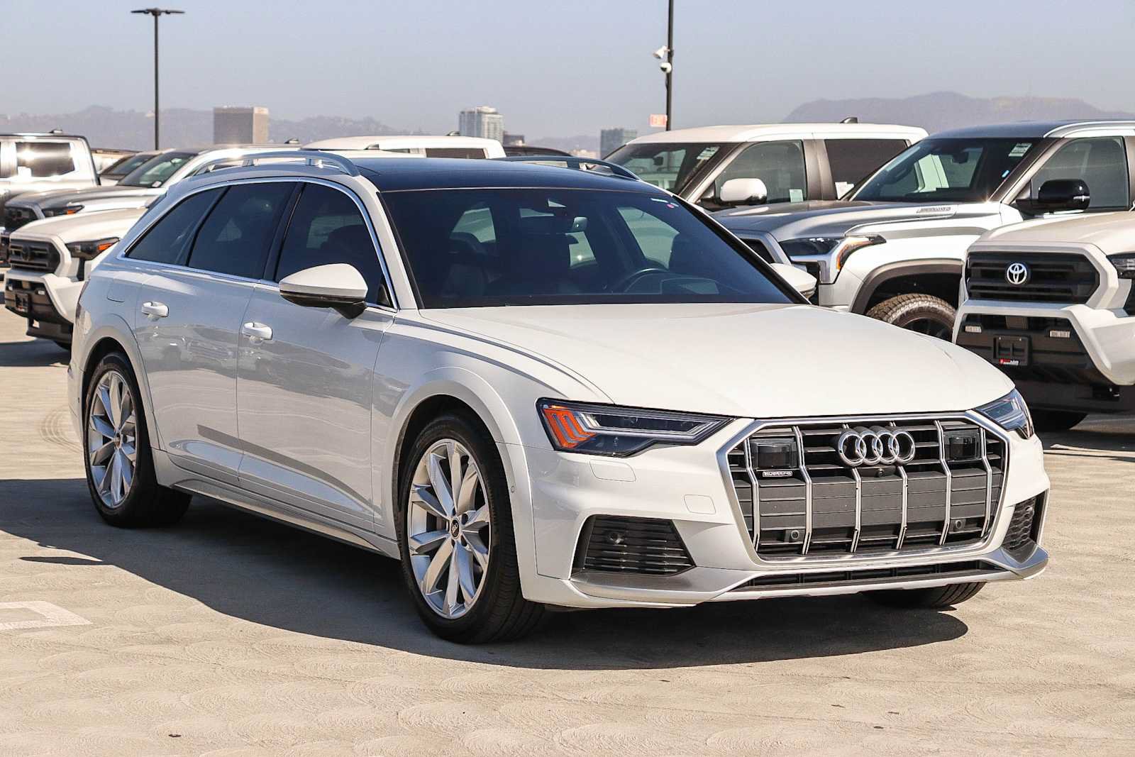 Used 2023 Audi A6 3.0T allroad Prestige w/ Prestige Package AWD/4WD image 3