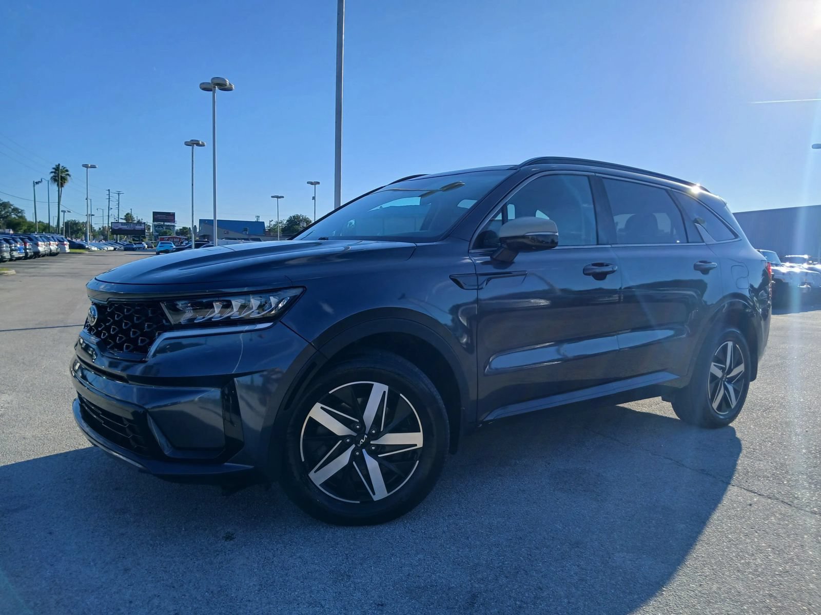 Used 2021 Kia Sorento S w/ Panoramic Sunroof Package FWD image 4