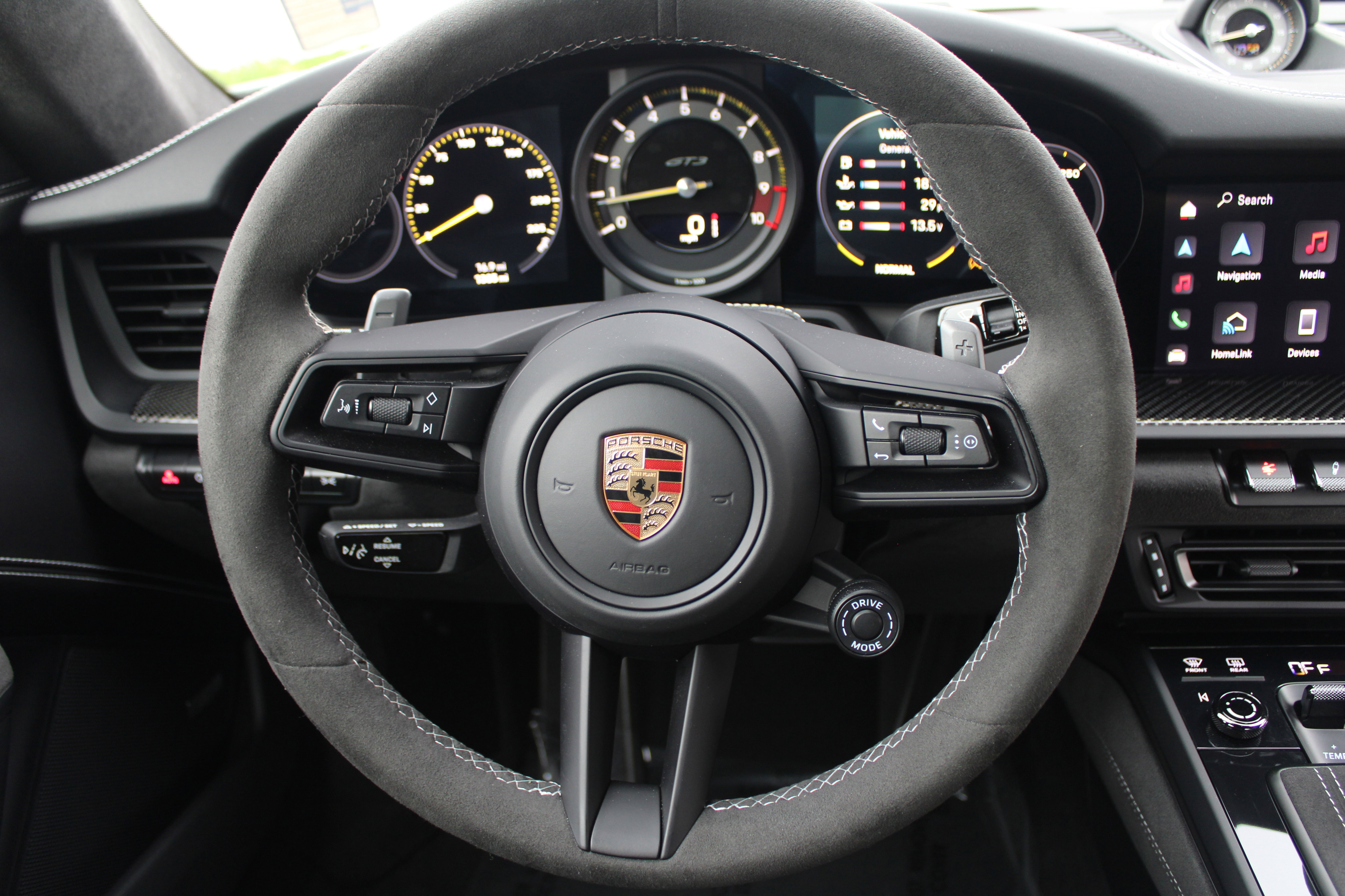 Certified 2022 Porsche 911 GT3 image 19