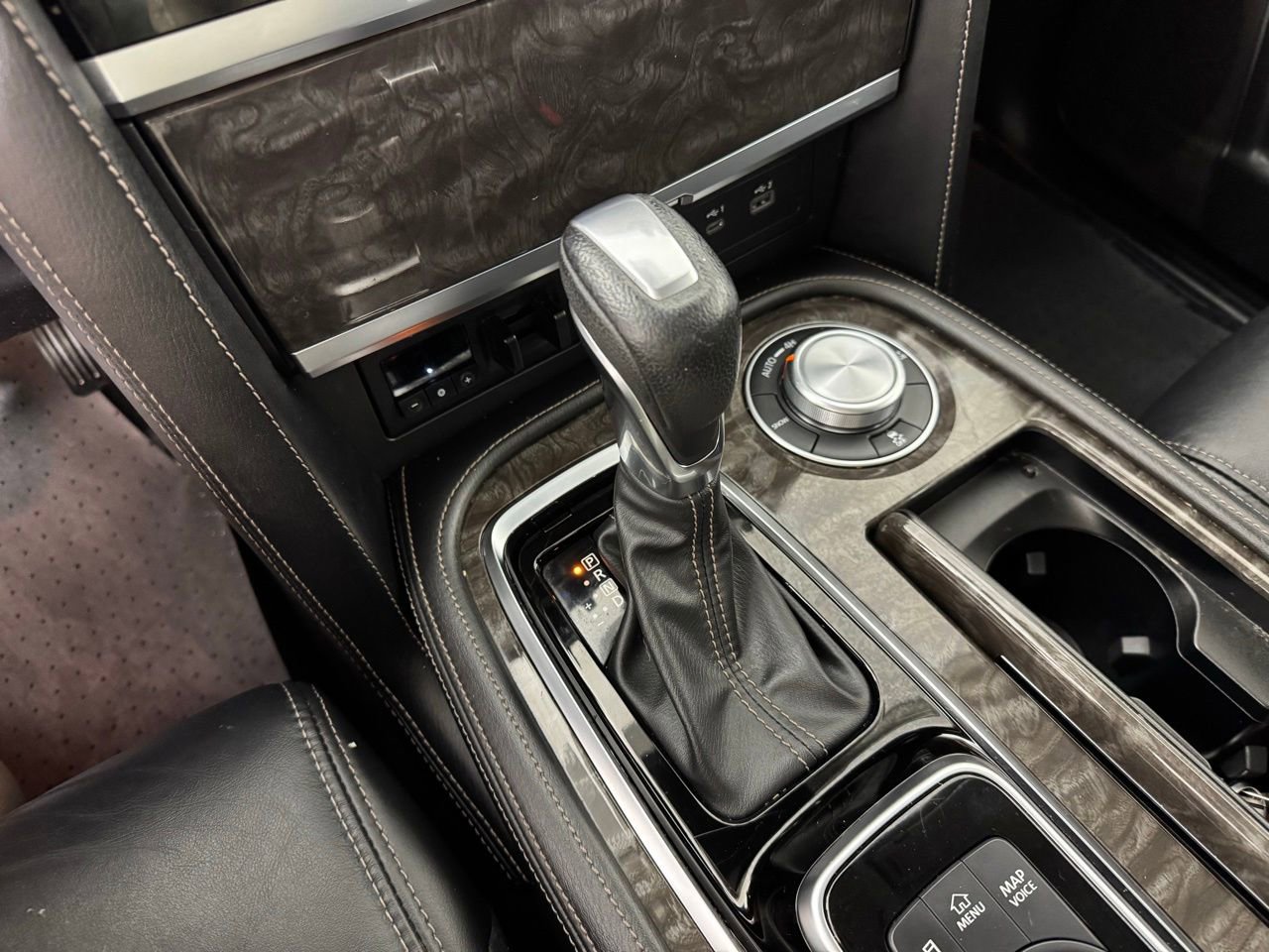 Used 2023 Nissan Armada Platinum w/ Captain's Chairs Package image 21