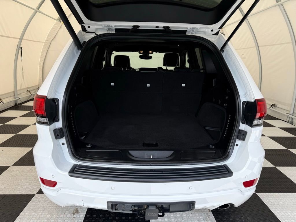 Used 2020 Jeep Grand Cherokee Altitude image 4
