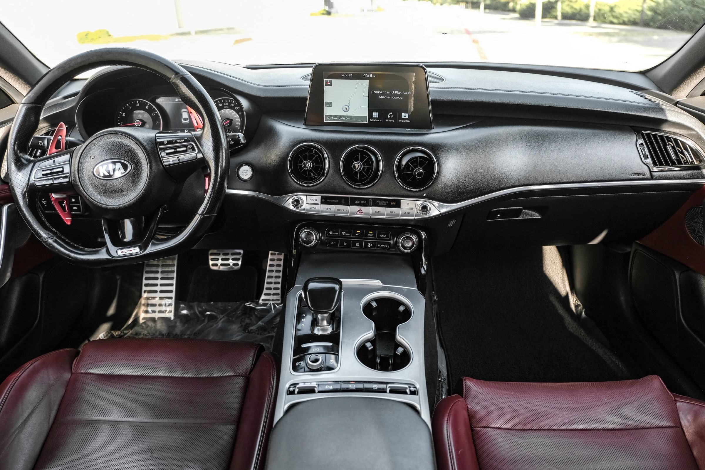 Used 2020 Kia Stinger GT2 RWD image 21
