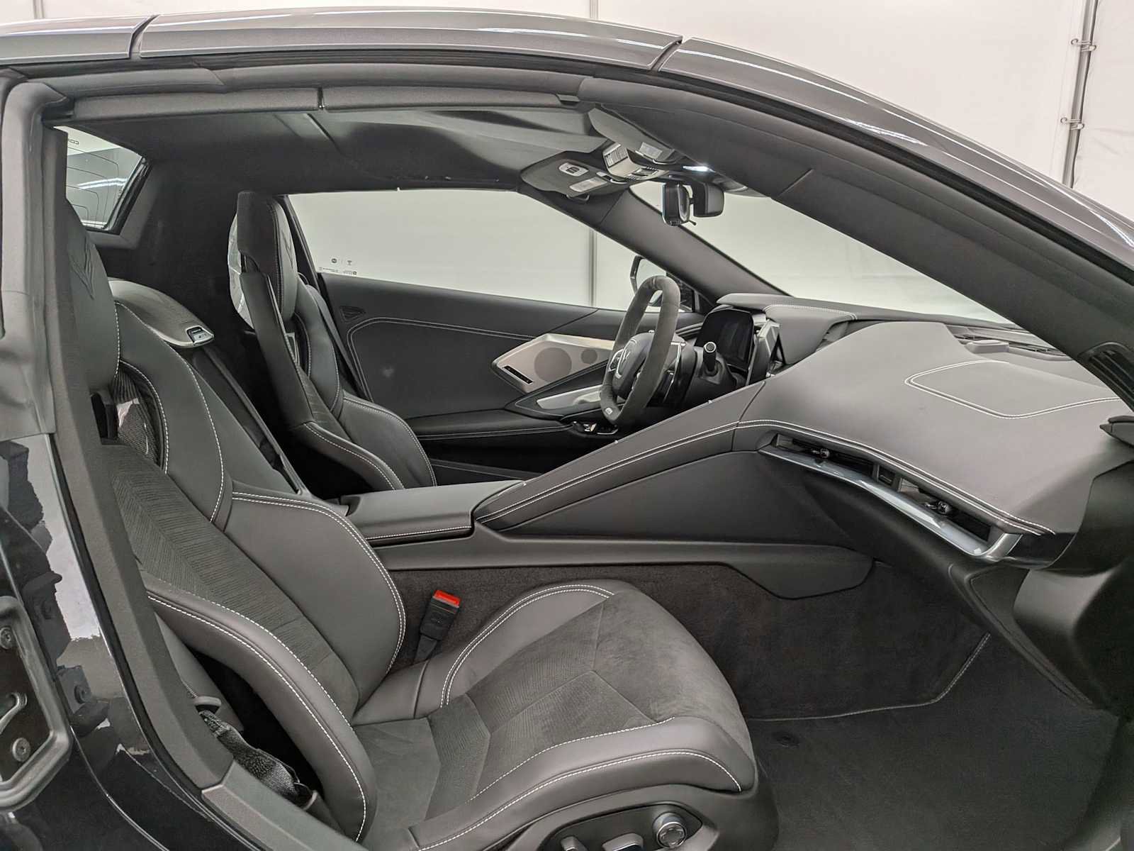 Used 2024 Chevrolet Corvette Z06 image 16