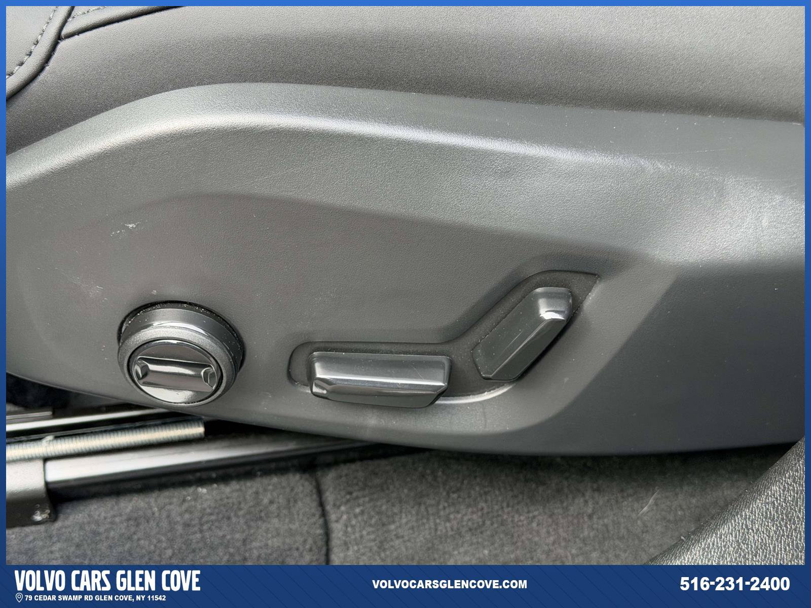 Used 2026 Volvo XC60 B5 Plus w/ Protection Package Premier AWD/4WD image 15