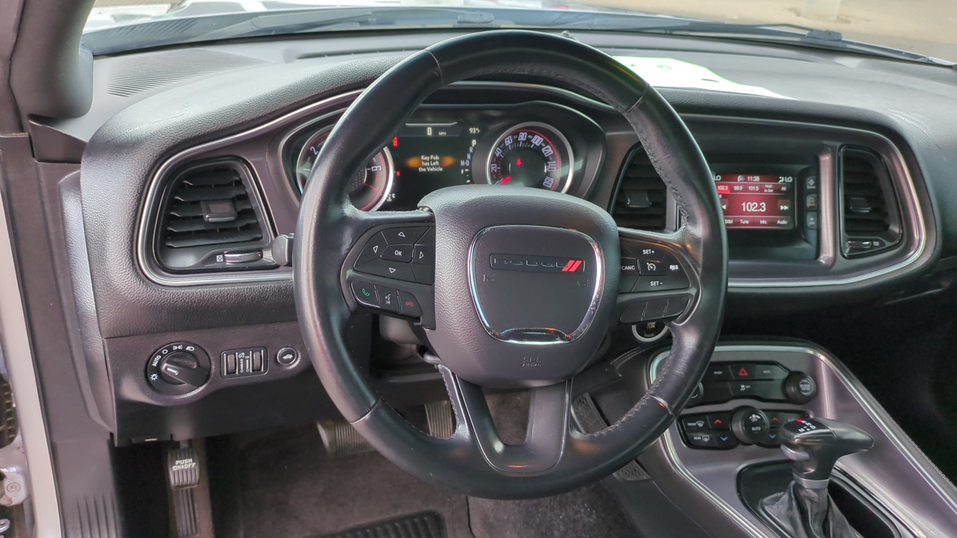Used 2016 Dodge Challenger SXT RWD image 15