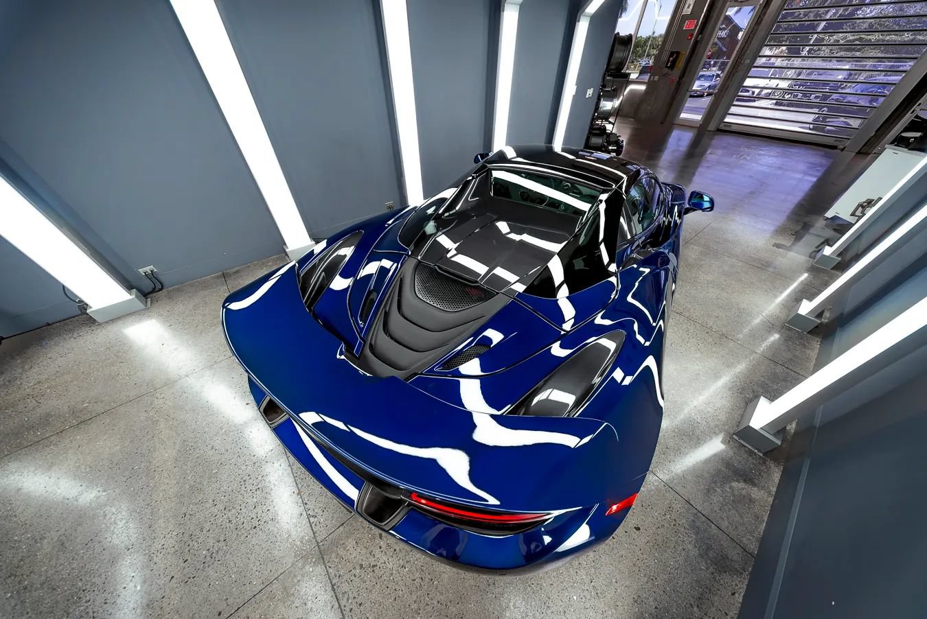 Used 2020 McLaren 720S Spider RWD image 10