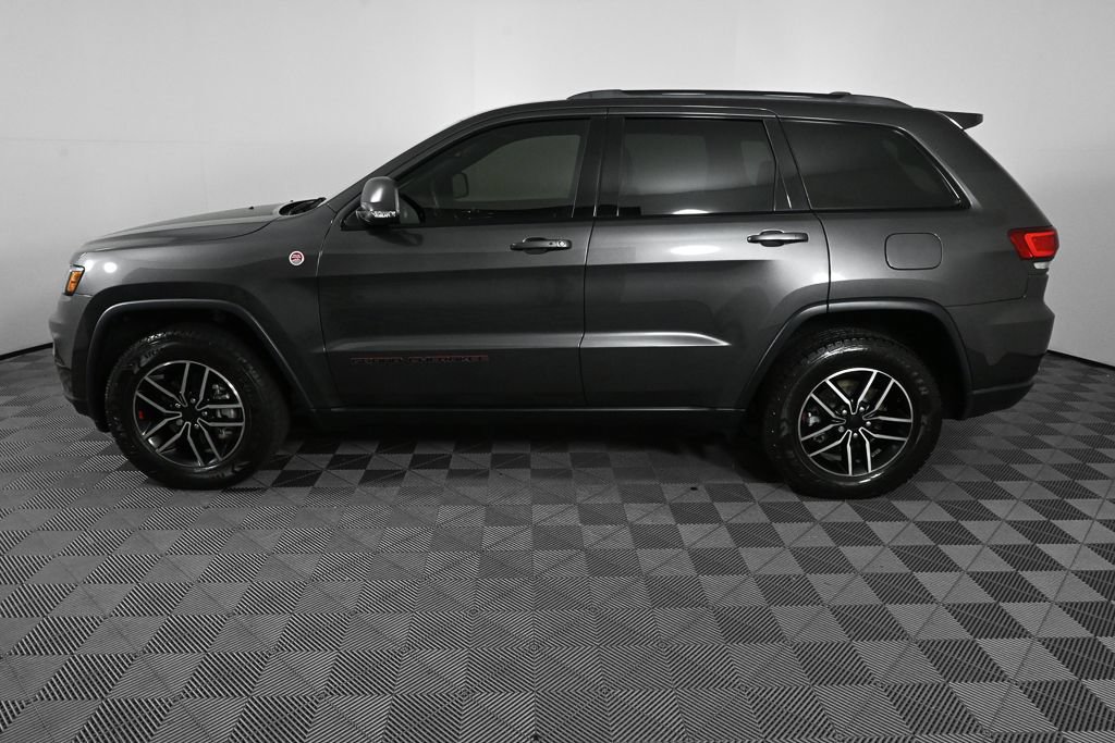 Used 2020 Jeep Grand Cherokee Trailhawk AWD/4WD image 3