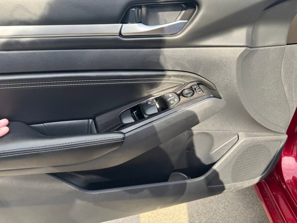 Used 2023 Nissan Altima 2.5 SL image 15