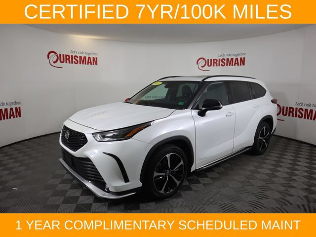 Used 2022 Toyota Highlander XSE FWD image 2
